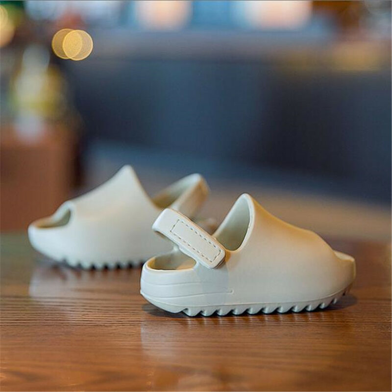 Chaussures d'été souples pour garçons et filles, sandales à la mode pour la plage, nouvelle collection 2021-08-05