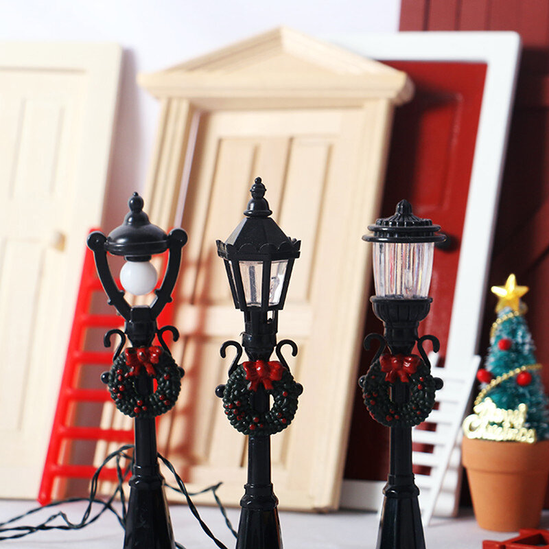 1/12 Dollhouse miniaturowy Christmas Park lampa uliczna Doll Streetlight Decor zabawki akcesoria do dekoracji domu
