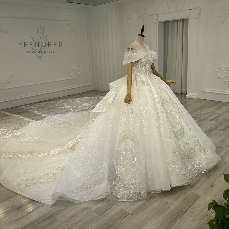 Yeenueer 2021 White Wedding Dress With Champagne Lace Luxury Full Beading Bridal Dress