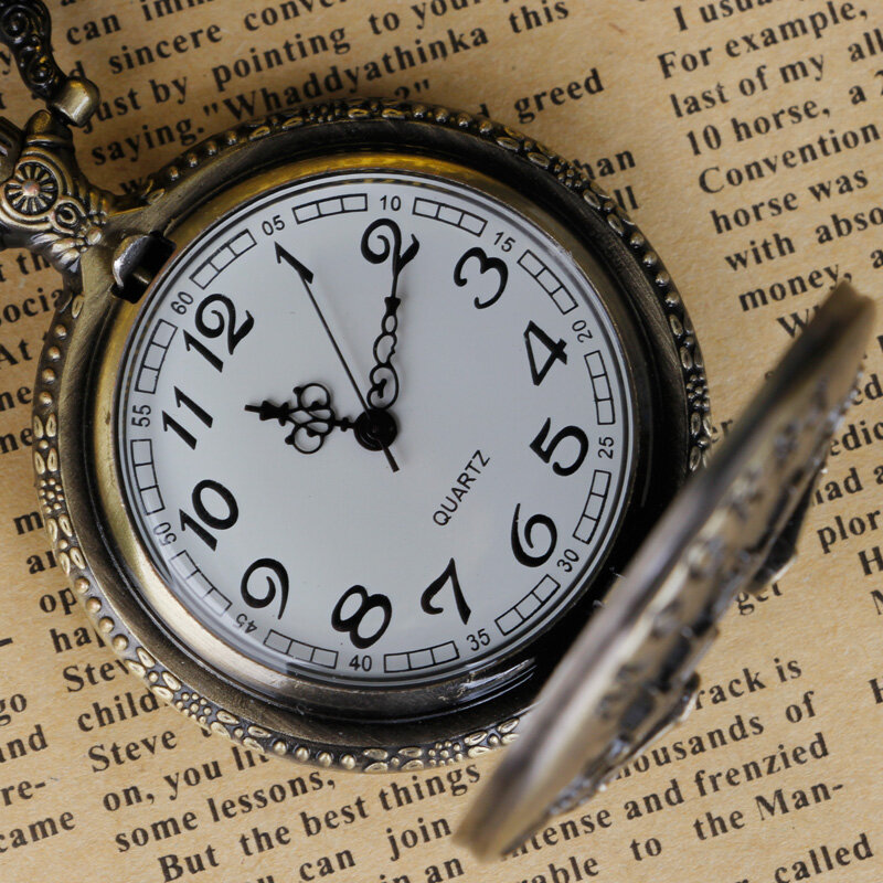 นาฬิกาพกควอทซ์สตีมพังค์ทำจากทองแดงเป็นของที่ระลึกสายโซ่รัสเซียนาฬิกา XH3022สำหรับผู้หญิงผู้ชาย