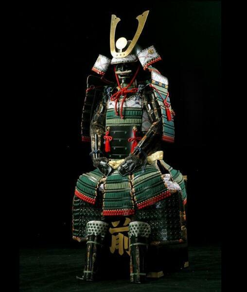 Japoński samuraj zbroja starożytny generał do noszenia zielony metalowy 16kg męska tradycja