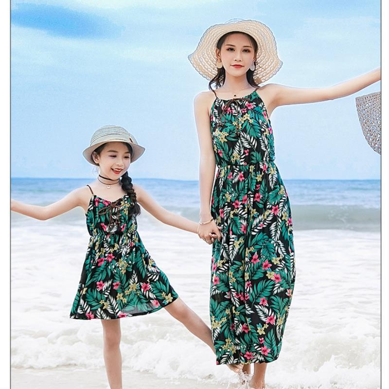 Musim Panas Orangtua-Anak Long Gaun Wanita Seksi Malam Partai Beach Maxi Gaun BoHo Floral Fashion Halter Sundress
