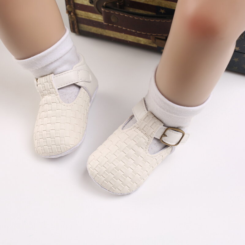 Nowe dziecięce buty Retro skórzane chłopięce buty dziewczęce wielokolorowe maluch gumowa podeszwa antypoślizgowe buciki dziecięce noworodki mokasyny