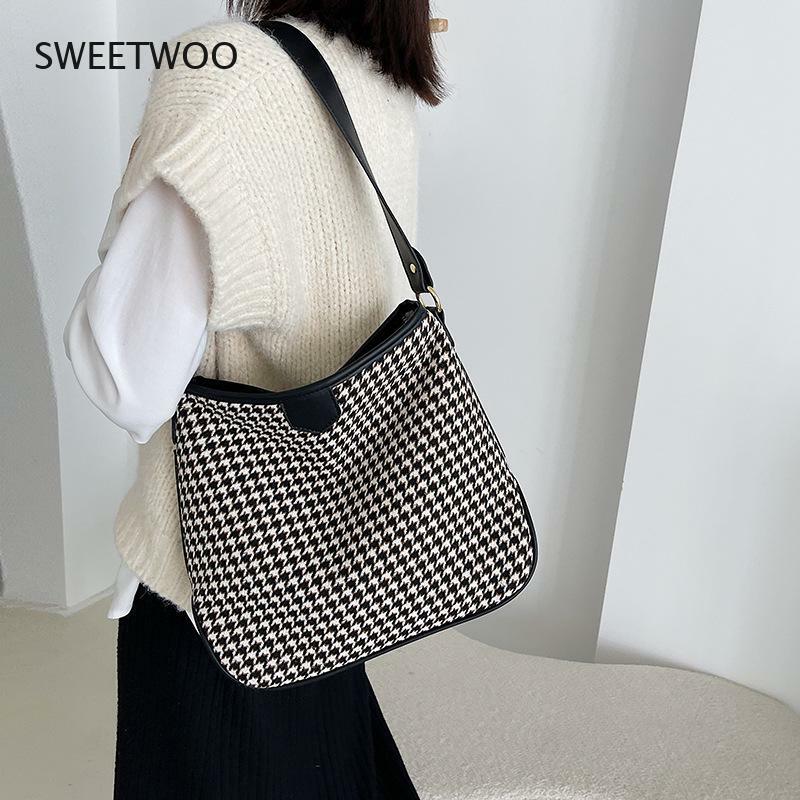 Retro wool plaid handbag messenger bag ladies fashion 2021 canvas street shoulder messenger bag