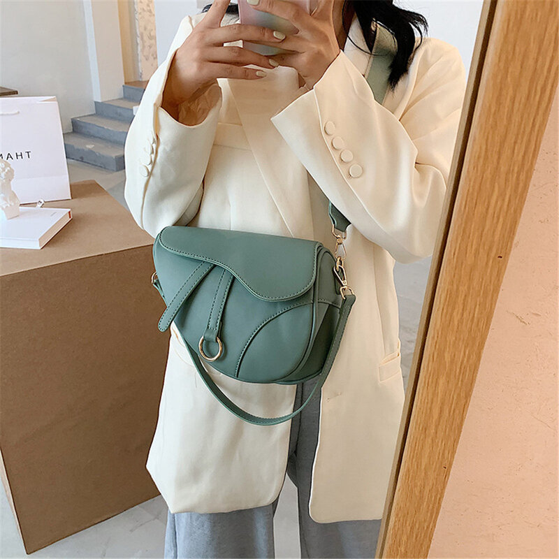 2022 New Women's Bag Leisure Saddle Bag Pu Solid Color Diagonal Bag Fashion Easy Matching Lady Handbags