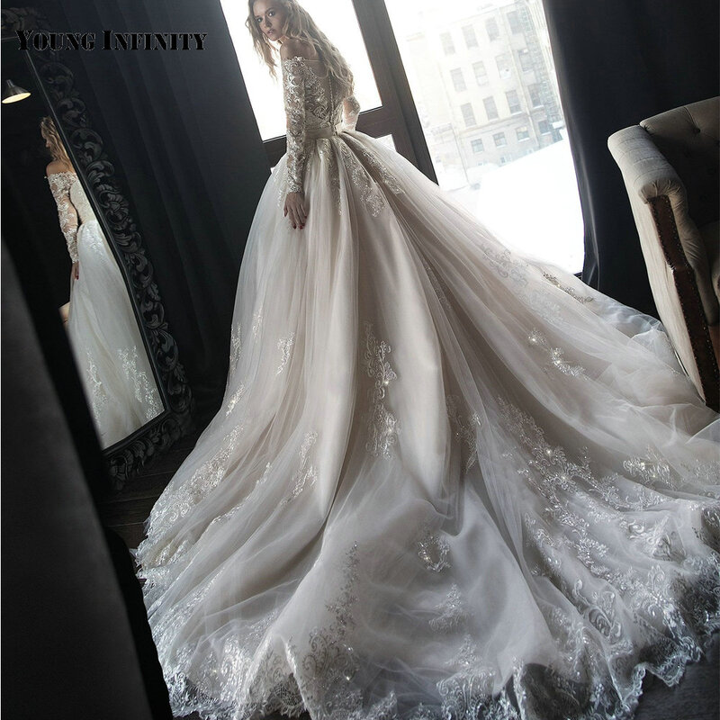 New Arrival V Neck Wedding Dress 2021 Off The Shoulder Full Sleeves Backless Appliques Chapel Train Floor Length Birdal Gown