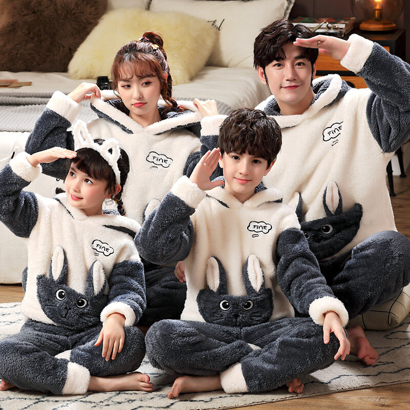 ฤดูหนาวคู่ครอบครัวเด็กชุดนอนเด็กชุดเด็ก Flannel ชุดนอนหนาเสื้อมีฮู๊ดแขนยาวสัตว์ Panda Homewear