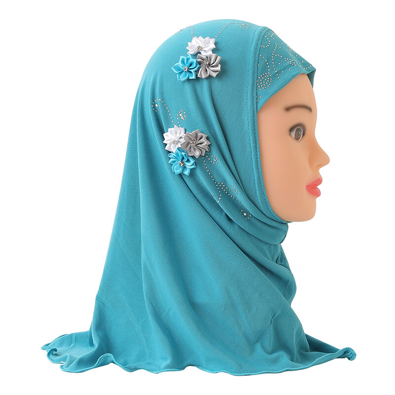 Piękna mała dziewczynka hidżab z ręcznie robione kwiaty pasuje 2-6 lat dzieci szale ciągnąć islamska muzułmańska chusta chusta na głowę hurtownia