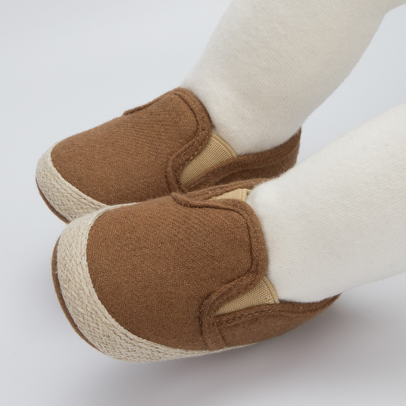 Sepatu Bayi Perempuan Laki-laki Baru Lahir Sepatu Sneakers Dangkal Datar Sol Lembut Katun Musim Semi Warna Solid Sepatu Balita