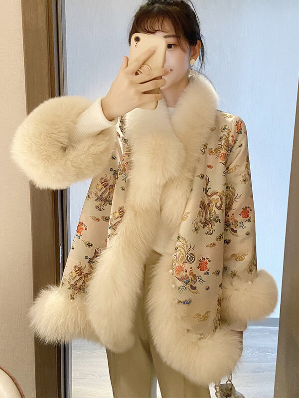 Capa de estilo chino para mujer, ropa de satén de longitud media, imitación de piel de zorro, peluda, 2021