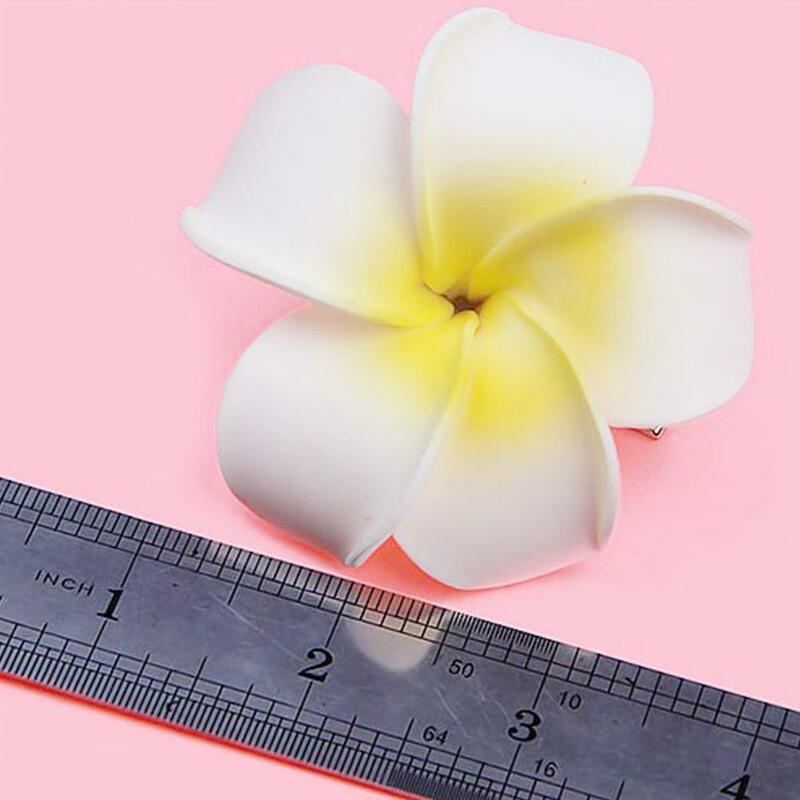 Hawaje kwiat plumerii spinki do włosów dla kobiet dziewczyny białe kwiatowe spinki do włosów na lato plaża wakacje ślubne peruki imprezowe akcesoria