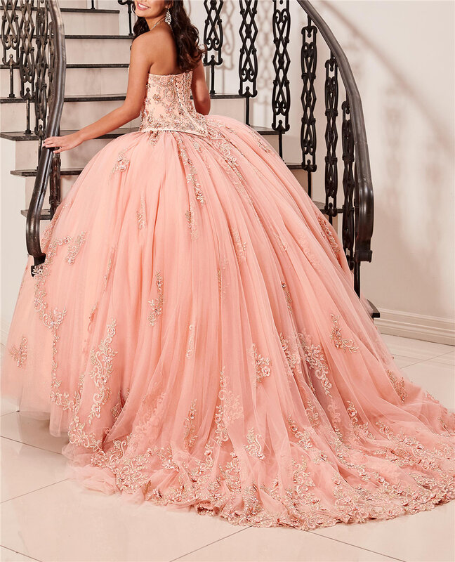 Quinceanera Ball Gown สีชมพูดอกไม้ Tulle Appliques คริสตัล Court รถไฟ Vestido De 15 Anos Lace-Up Sweet 16ชุด