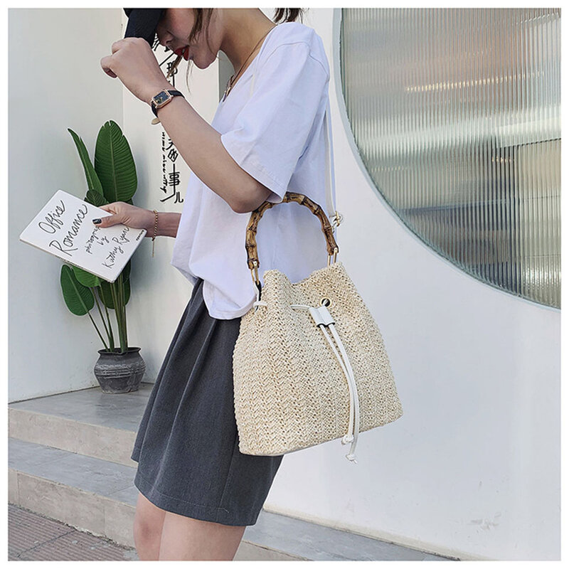Соломенная Сумка-мешок из рафии с бамбуковыми ручками, плетеная пляжная дамская сумочка через плечо, лето 2021