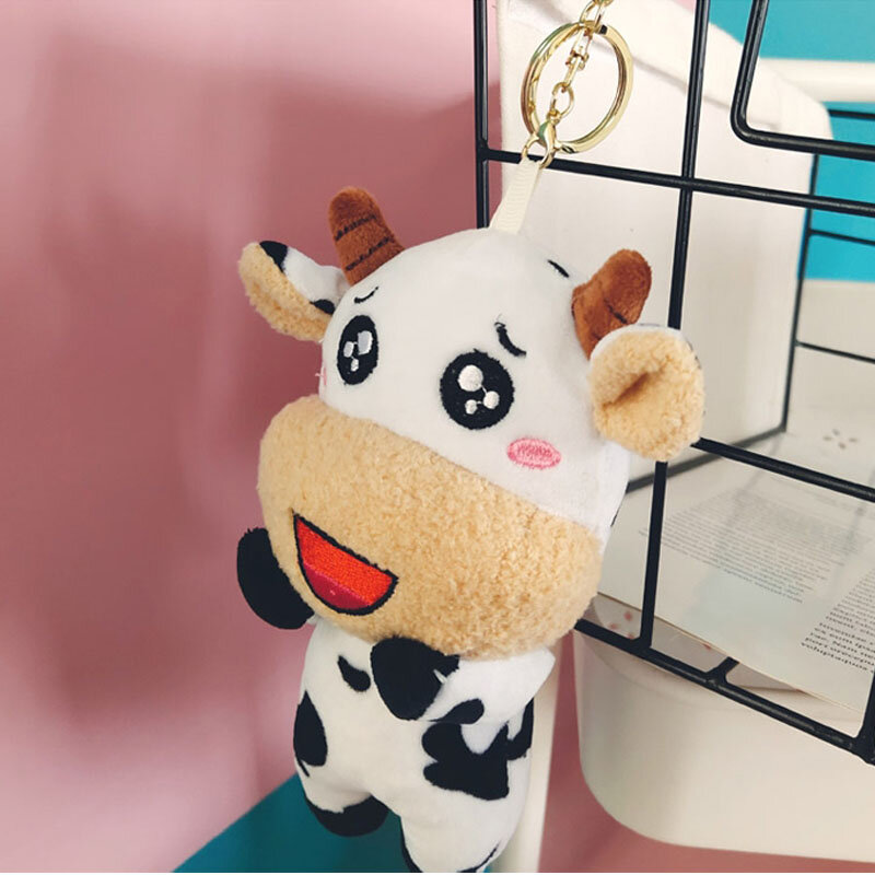 Bonito macio vaca bonecas brinquedo de pelúcia feminino saco chaveiro pouco pingente decoração moda chaveiro brinquedo de pelúcia para meninas crianças presente