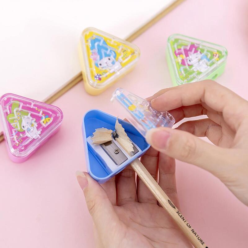 Lindo Kawaii laberinto plástico automático triángulo doble agujeros lápiz sacapuntas cortador regalo papelería niños juguetes escuela Oficina suministros