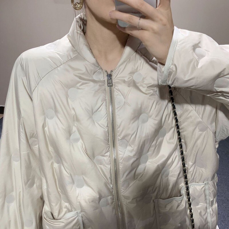 Nuovo 2022 colletto alla coreana invernale Slim piumino corto moda donna cappotto in piumino d'anatra bianco caldo High Street capispalla con cerniera nera