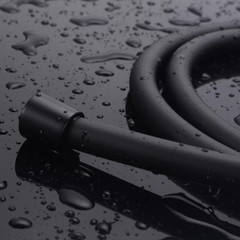Manguera de ducha Lisa plateada y negra de alta presión de PVC para baño, cabezal de mano Flexible con rotación de 360 °