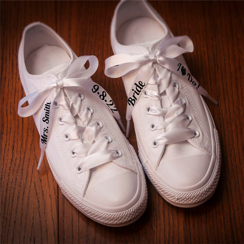 งานแต่งงานเจ้าสาว Shoelaces Custom ข้อความซาตินริบบิ้นผ้าไหมซาติน Shoelaces 2ซม.ความกว้างริบบิ้นแบนรองเท้า Laces รองเท้าผ้าใบ Shoelaces
