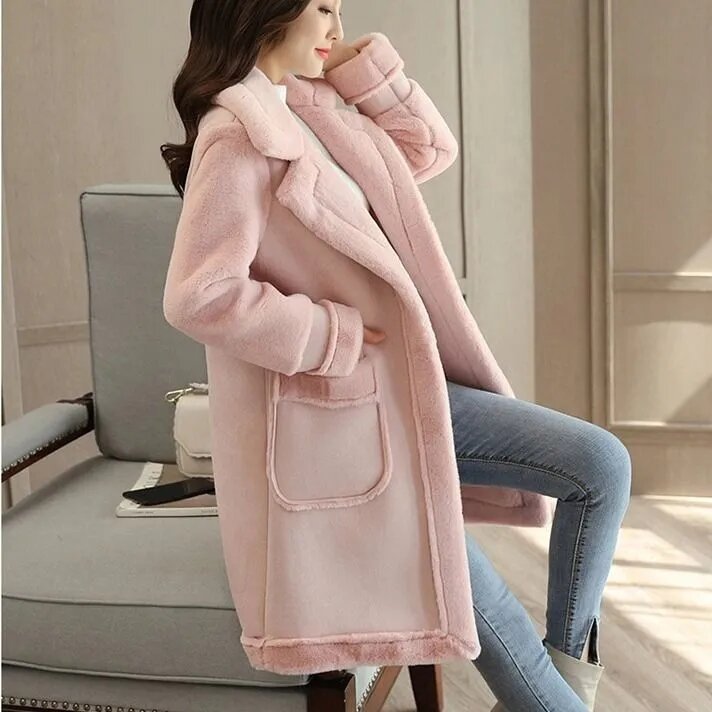 Пальто из овечьей шерсти Женская куртка средней длины 2023 зимняя одежда плюс бархатное Свободное пальто из оленьей кожи матовое флисовое меховое пальто