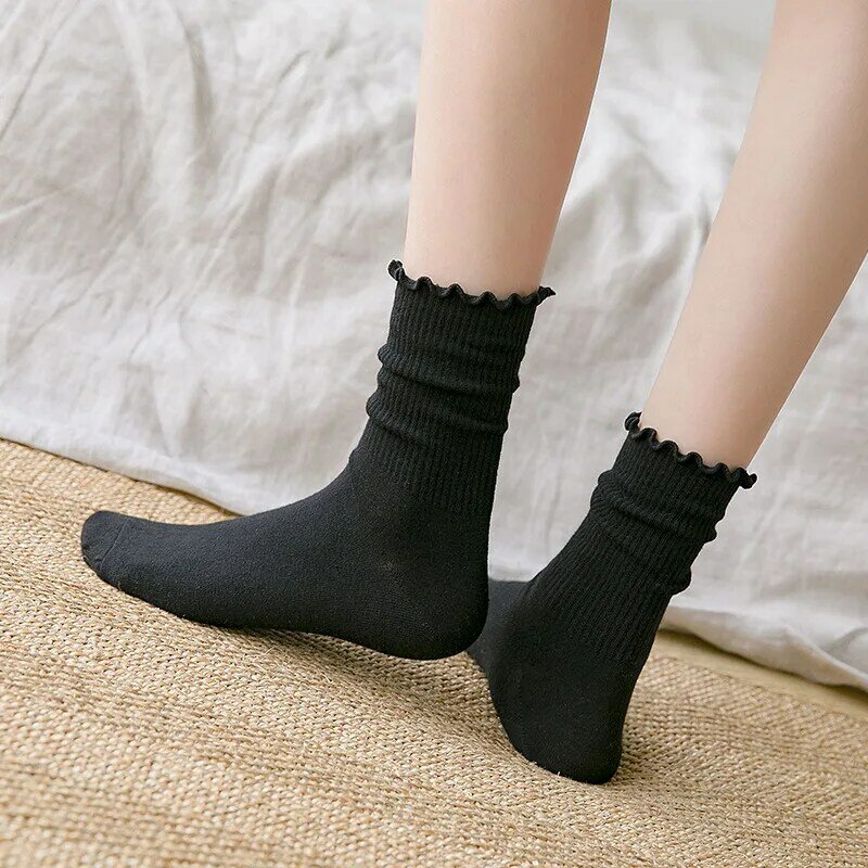 Женские белые хлопковые носки, Осенние однотонные носки средней длины для колледжа, милые модные носки карамельных цветов в японском стиле для девочек