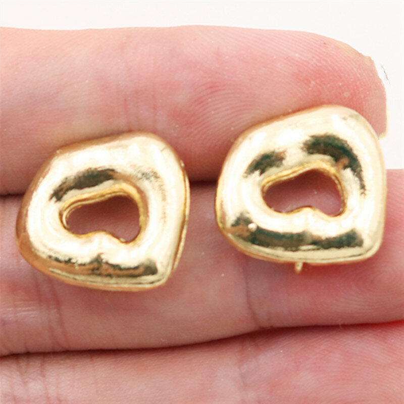 Boucles d'oreilles déformées dorées, accessoires de boucles d'oreilles, composants de bijoux, clous de base, P84, lot de 4 pièces