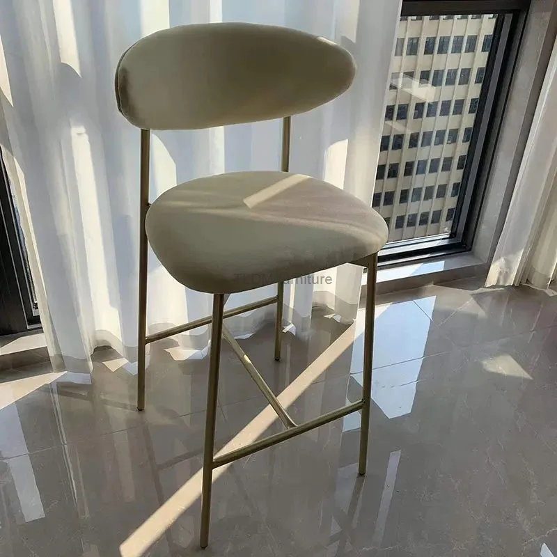 Tabouret de bar haut de réception minimaliste moderne, chaises de bar en fer nordique, chaises hautes de cuisine, meubles de bar, chaise à dossier design