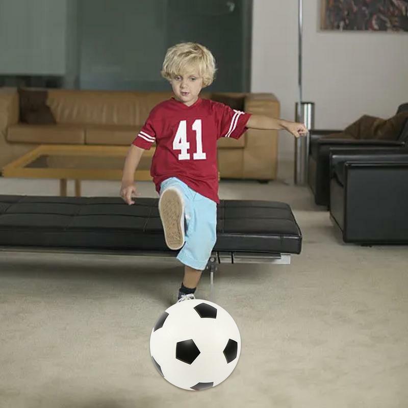 Bola dalam ruangan tidak dilapisi PVC bola sepak lembut kepadatan tinggi tidak ada kebisingan bola memantul bola latihan tenang untuk latihan rumah baru