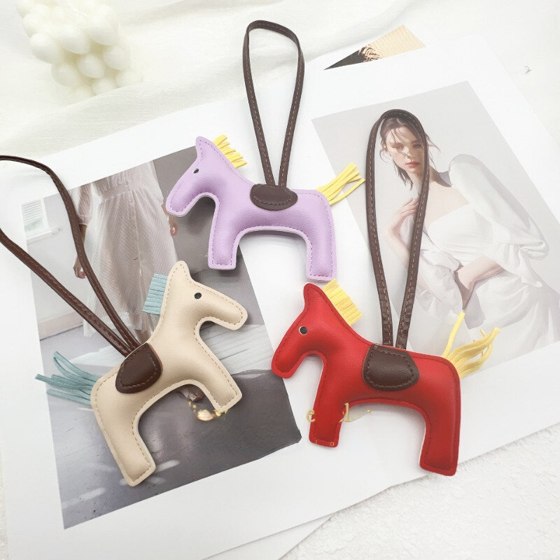 Glänzende u pu Leder Pferd Pony Schlüssel anhänger für Frauen Mode tasche Zubehör Geschenk