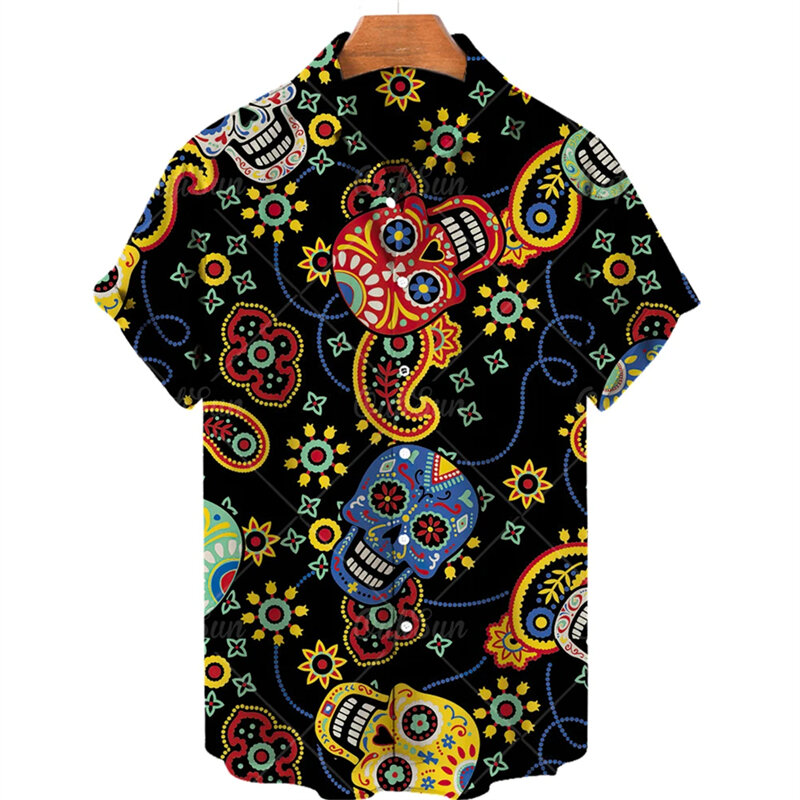 قميص رجالي مطبوع على شكل جمجمة هيب هوب ، توبات قصيرة الأكمام كبيرة الحجم ، ملابس هاواي غير رسمية ، قميص بأزرار طية صدر ، ملابس خروج كلاسيكية