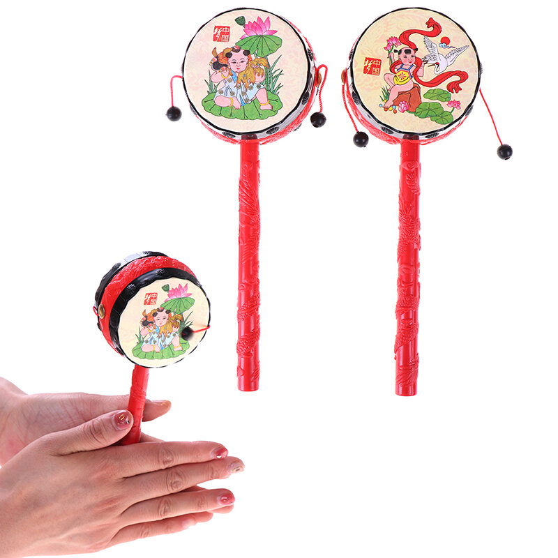 남아여아용 중국 트랜디셔널 딸랑이 드럼 장난감, 빨간색 아기 드럼 망치 딸랑이, 어린이 음성 장난감, 재미있는 장난감, 무작위 인쇄, 1PC