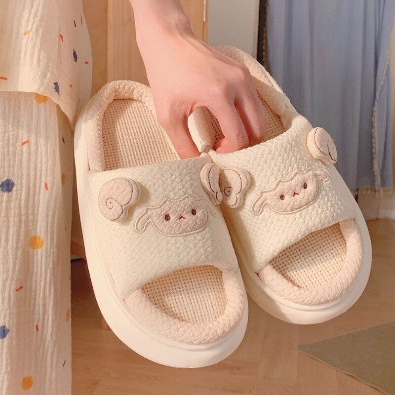 Cute Sheep Home Slippers Leisure IndoorSoft Soled Floor Shoes for Four Seasons Unisex Platform Cartoon Funny Women's Slippers