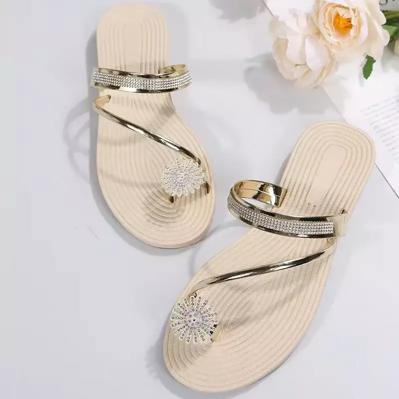 Women's Sandals Summer New Fashion Beach Sandals Rhinestone Flat Slippers Luxury Sandals Women Designers Ladies Shoes Large size