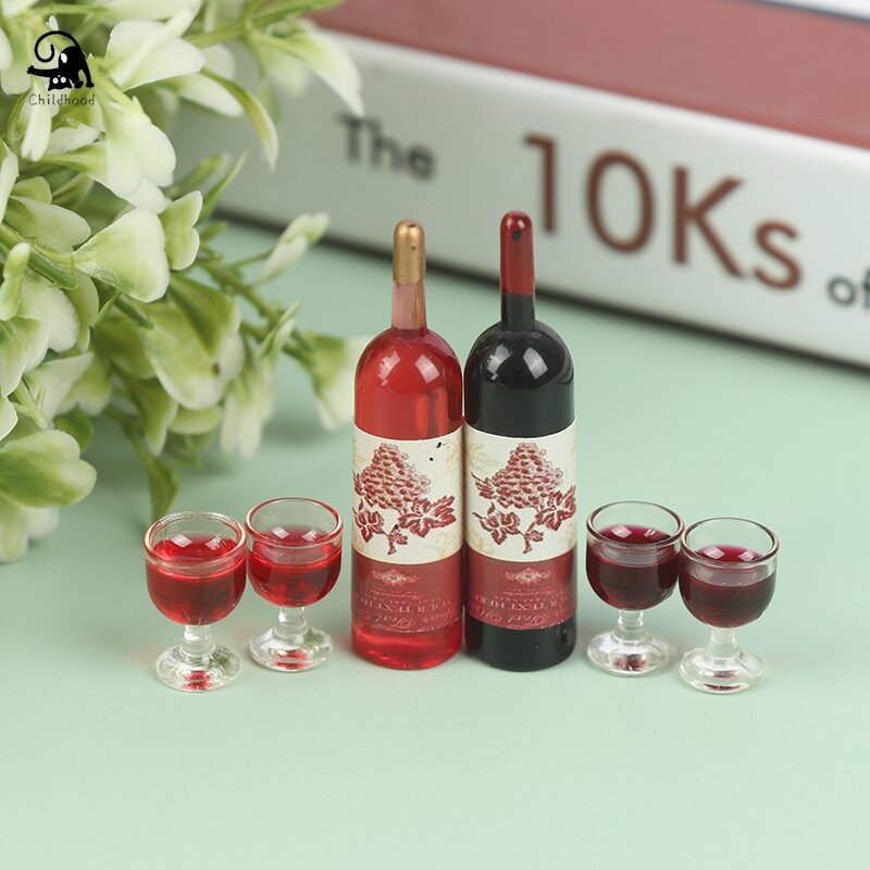 Garrafas de vinho miniatura com copo, cozinha acessórios, simulação bebidas modelo brinquedos, Doll House decoração, 1:12
