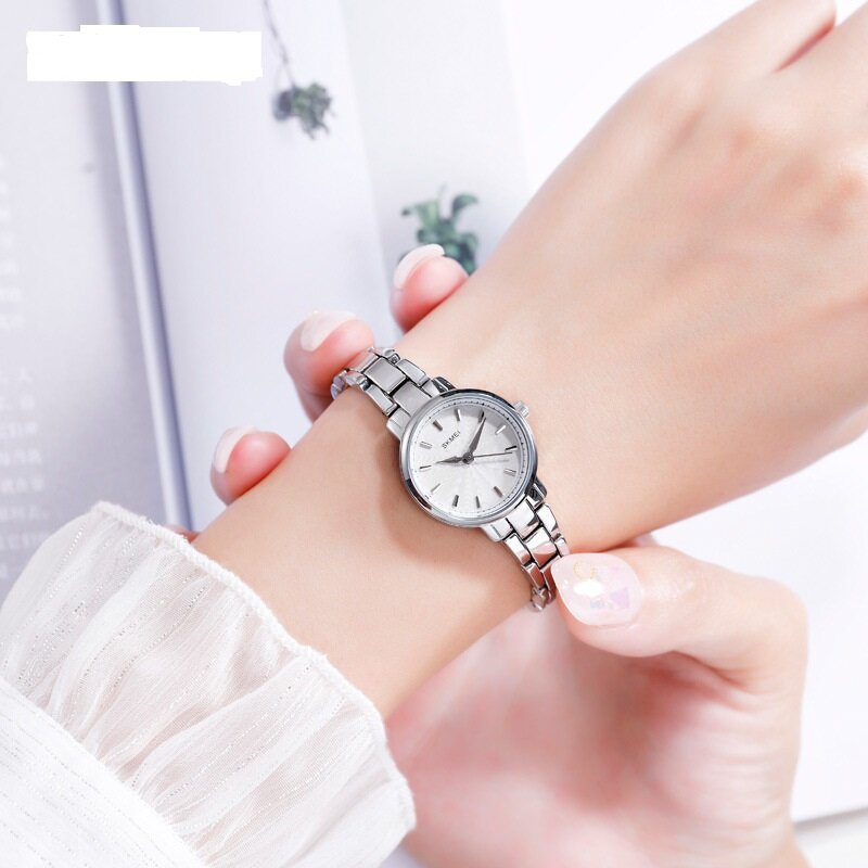Mode elegante Damen Edelstahl Ketten band Armbanduhr wasserdichte einfache Zeit Quarzuhr für Frauen