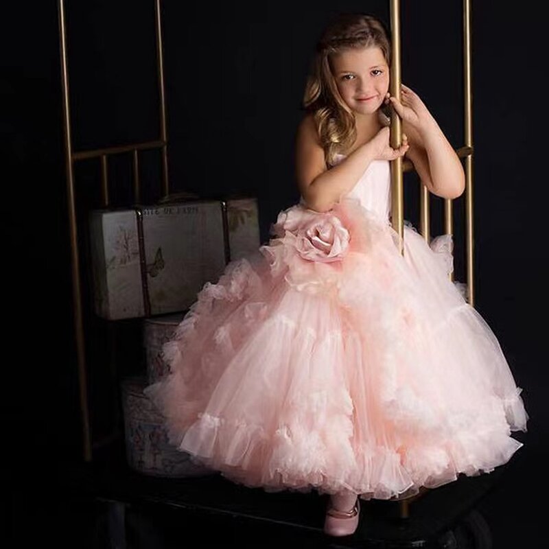 Adorabile abito da ballo rosa senza maniche abiti da ragazza di fiori per il matrimonio 2023 Tulle Ruffle Princess Birthday Party prima comunione Forma