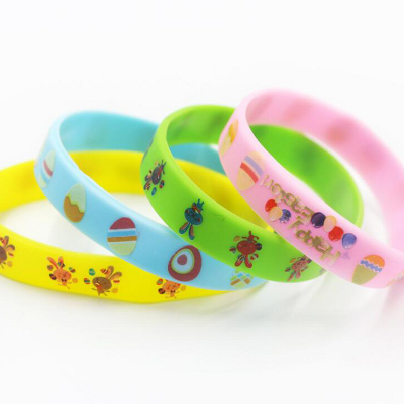 Bracelets en silicone à motif de pâques à la main, bracelet de dessin animé, accessoires de fête, noctilucent, mode, 10 pièces