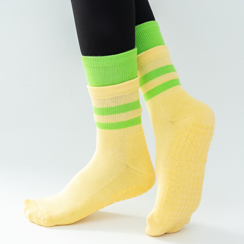 Women Yoga Socks Double-layer Cuff Middle Tube Foot Cushioned Terry Warm Breathable Cotton Fitness Pilates Barre Sports Socks