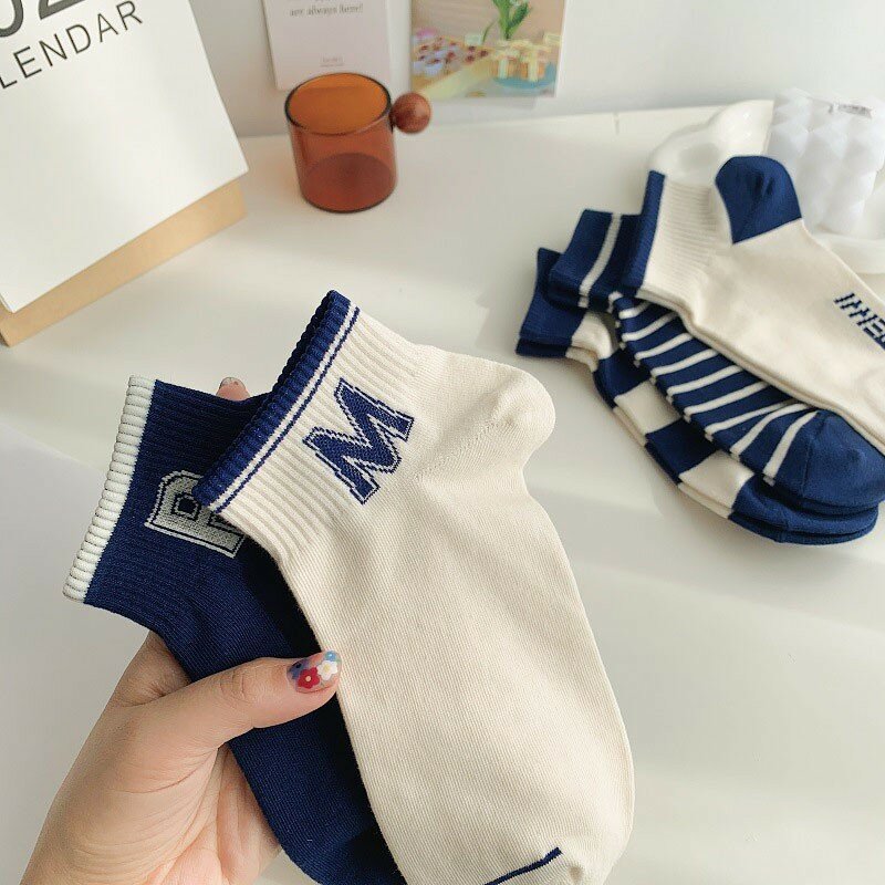 Calcetines de algodón con letras personalizadas para mujer, medias de barco a rayas de colores, tendencia versátil, Popular, serie coreana, B123
