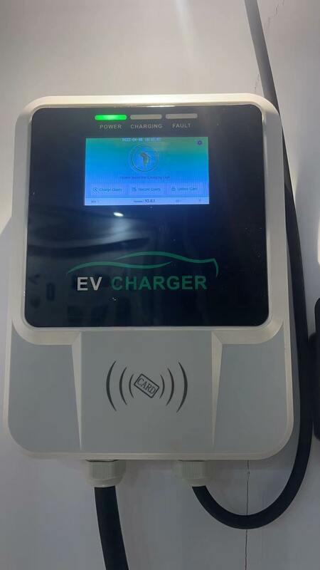 Stasiun pengisian daya EV mobil listrik 380V kustom atau standar Harga bagus pengisi daya EV stasiun pengisian mobil