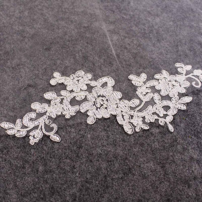 Real Photos Lace Appliques Wedding Veil with Comb Single Tier Bridal Veil Wedding Accessories