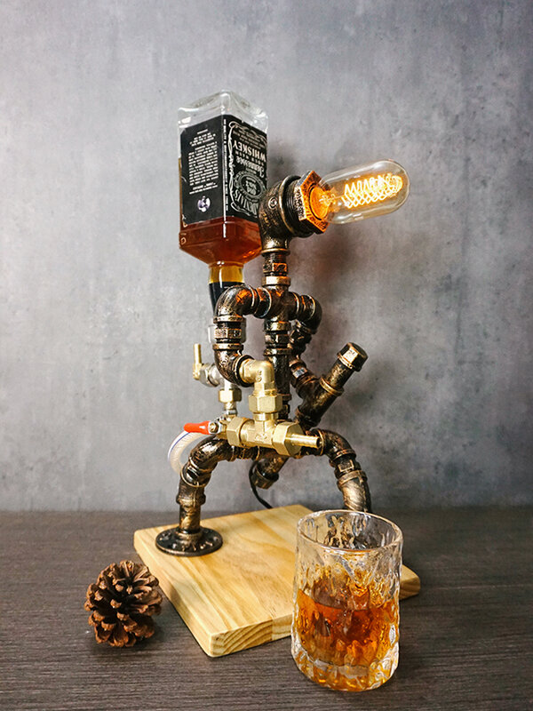 Robot de tubería de agua industrial, lámpara de mesa retro, viento, cafetería, restaurante, bar