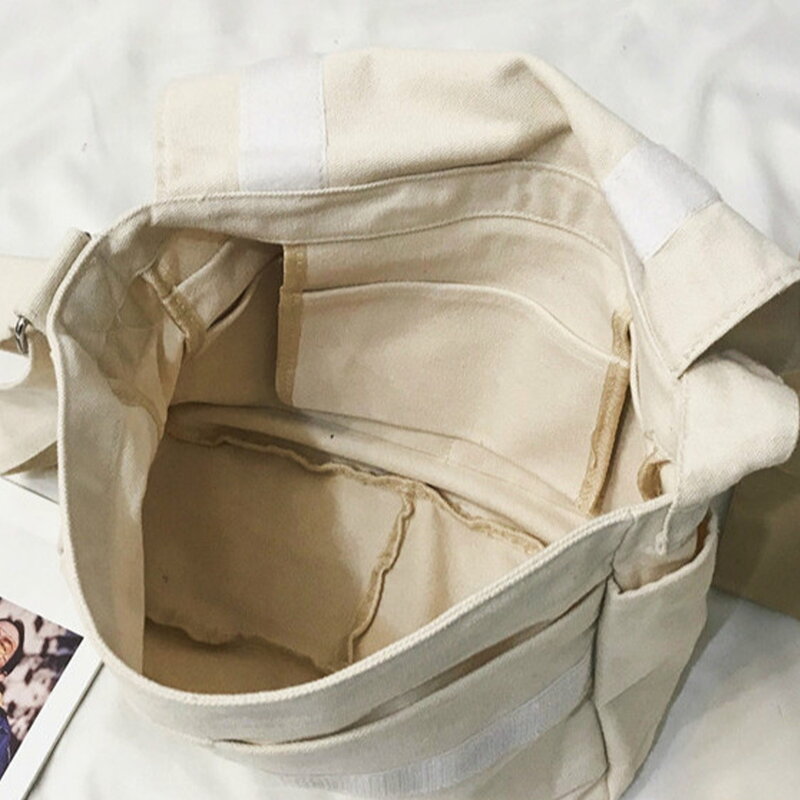 Women's School Messenger Bag Shoulder Ladies Designer Handbag Footprints Print Large Capacity Casual Canvas Shoulder Female Bags