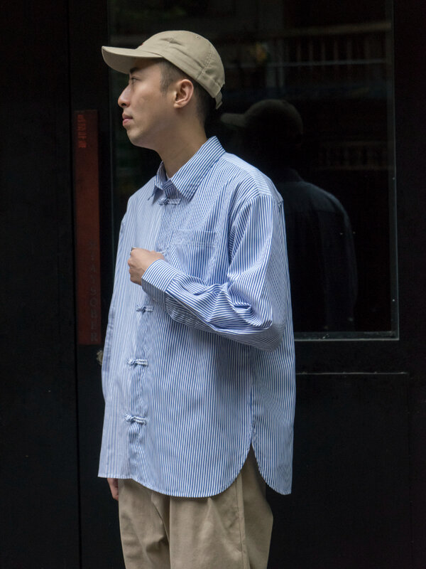 Gestreiftes Hemd mit umgedrehtem Kragen für Männer Knopf Langarm Mode Frühling lässig chinesischen Stil Seitens chlitz Streetwear Schnalle täglich