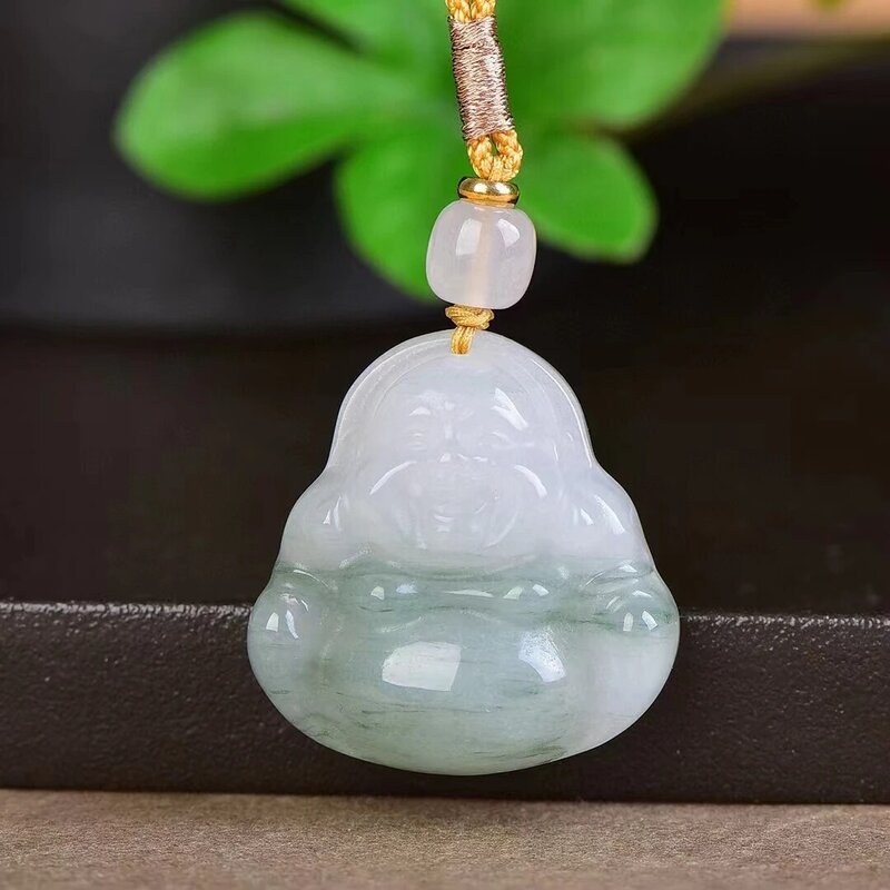 Tianshan Jadeitowy posąg Buddy Wisiorek Kamień naturalny Naszyjnik Wisiorki Rzeźbione Błogosławieństwo Szczęście Amulet Mężczyzna Kobiety Uroki Biżuteria