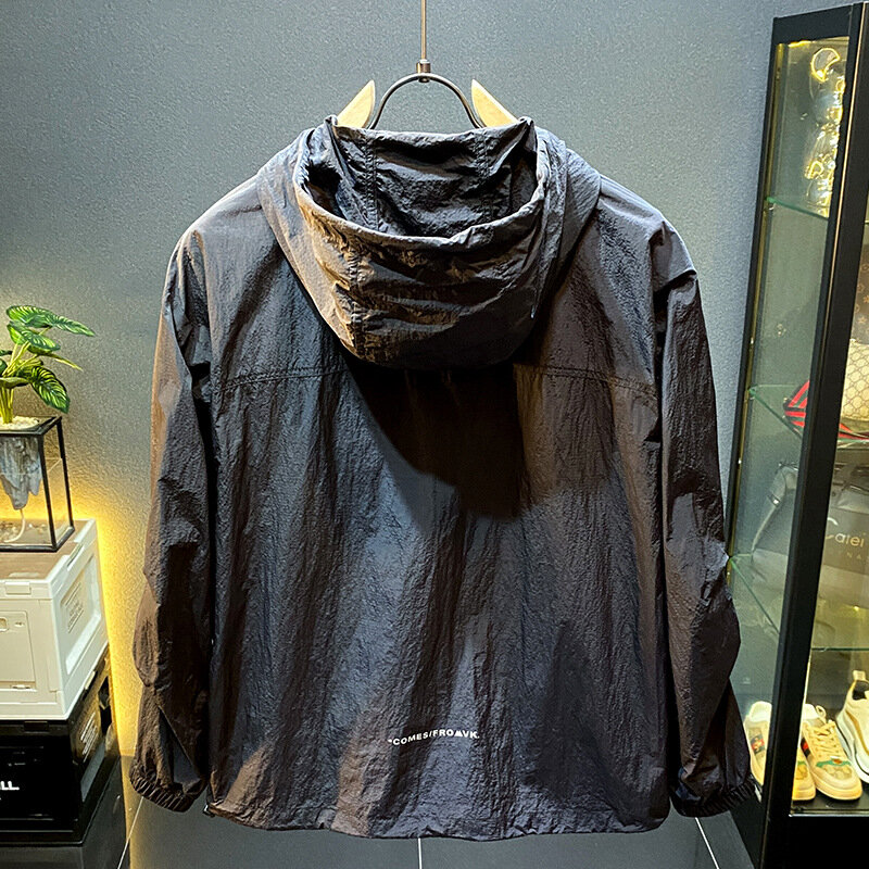 UPF50 odzież chroniąca przed słońcem męska letnia górska lekka sportowa kurtka z kapturem do oddychająca skóra odzieży