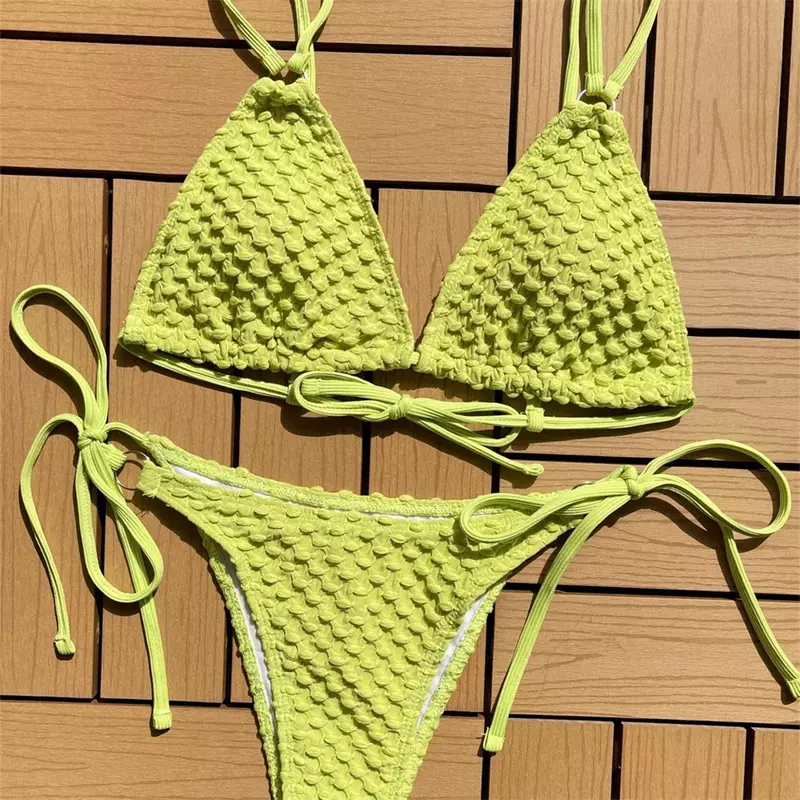 Geprägter String Bikini rücken freier Badeanzug Trend Bade bekleidung Halfter 2 Stück Frauen Strand Outfits Badeanzug Bikinis Set