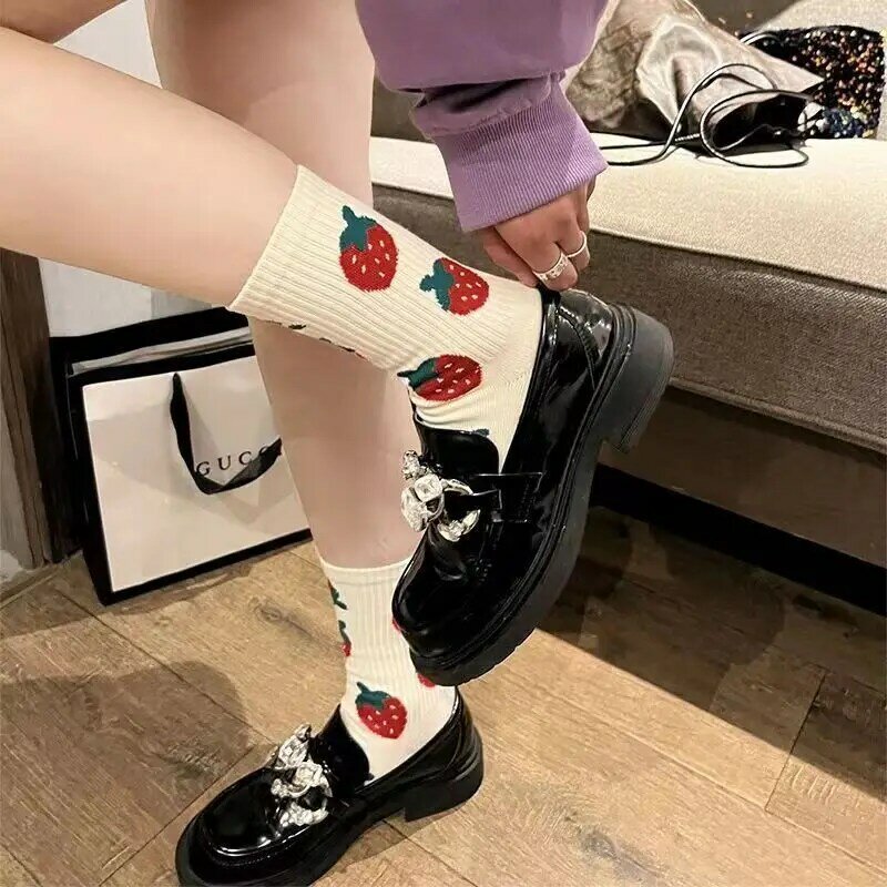 Women Socks Kawaii Strawberry Harajuku Funny Sweet Cotton Cute Happy Socks White Ladies Novelty Girls Christmas Gift Calsetines