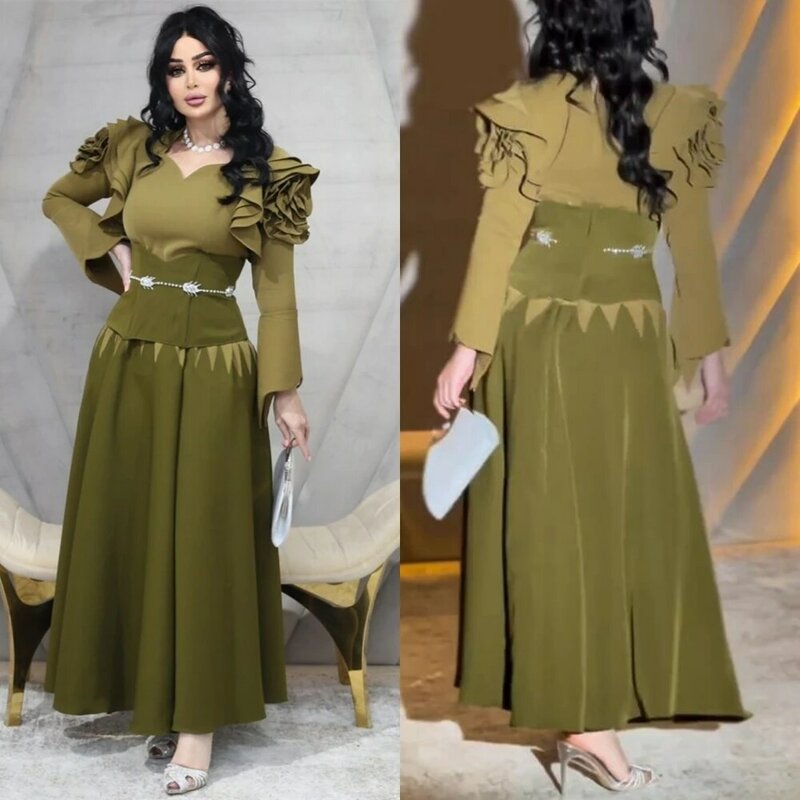 Vestido de baile de graduación de Arabia Saudita, vestidos de noche formales de estilo clásico moderno con cuello en V, línea A, flores drapeadas de satén, ocasiones a medida