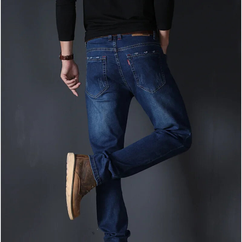 Celana panjang Jeans lurus ukuran besar pria, celana panjang Denim elastis ramping klasik besar melar, biru muda longgar 48 46 44 untuk pria