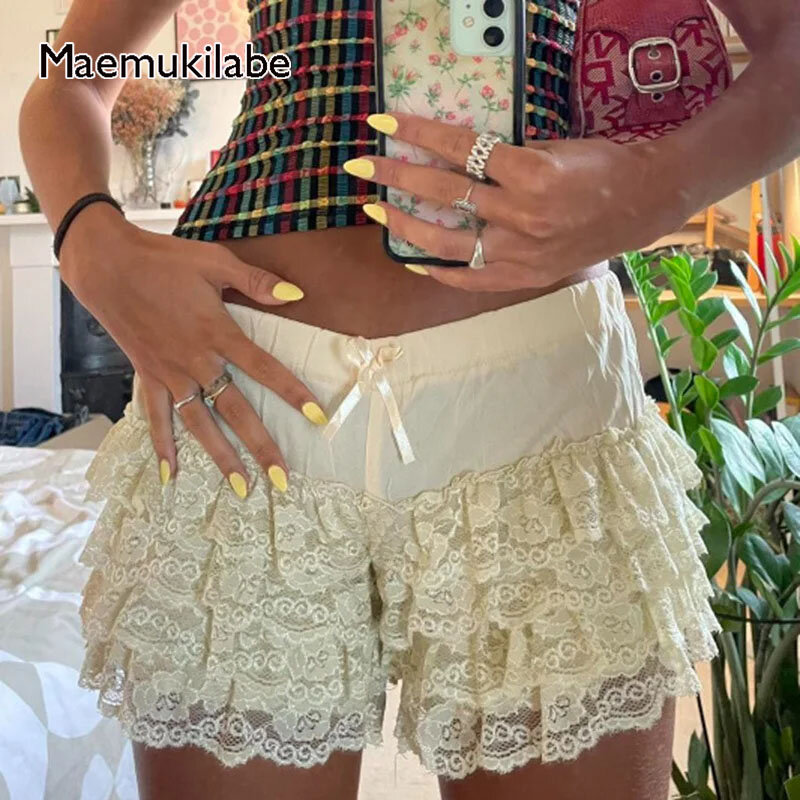 Maemukilabe Kawaii spodenki japońskie Lolita Bloomers urocze z falbaną koronkowe spodnie z dyni z warstwowymi spodniami Y2K bajkowe słodkie spodnie